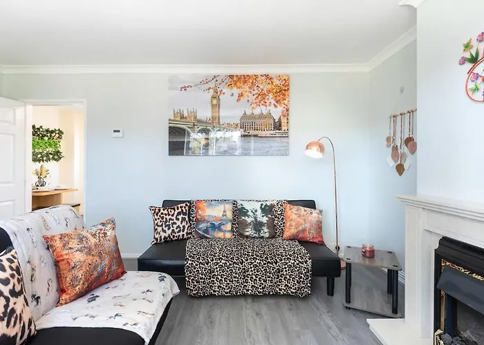 Elroi Boho Comfy Home 2 Bedrooms